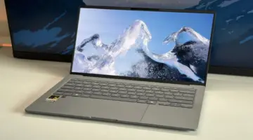 جهاز Zenbook A14 بمعالج Snapdragon X Elite يركز على الأداء والتنقل في هيكل خفيف – 25H